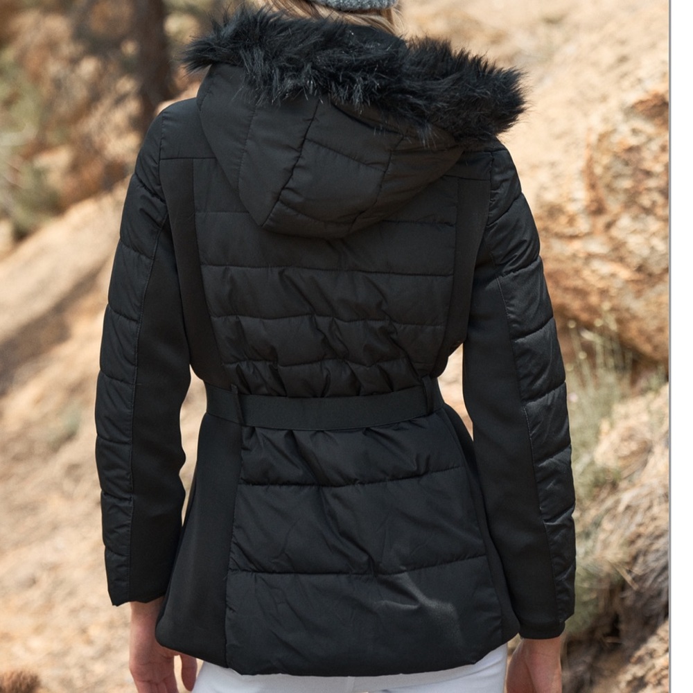 ONE LEFT⭐️ NEW Faux Fur Harness Buckle Belt Puffer Jacket - Picture 5 of 14